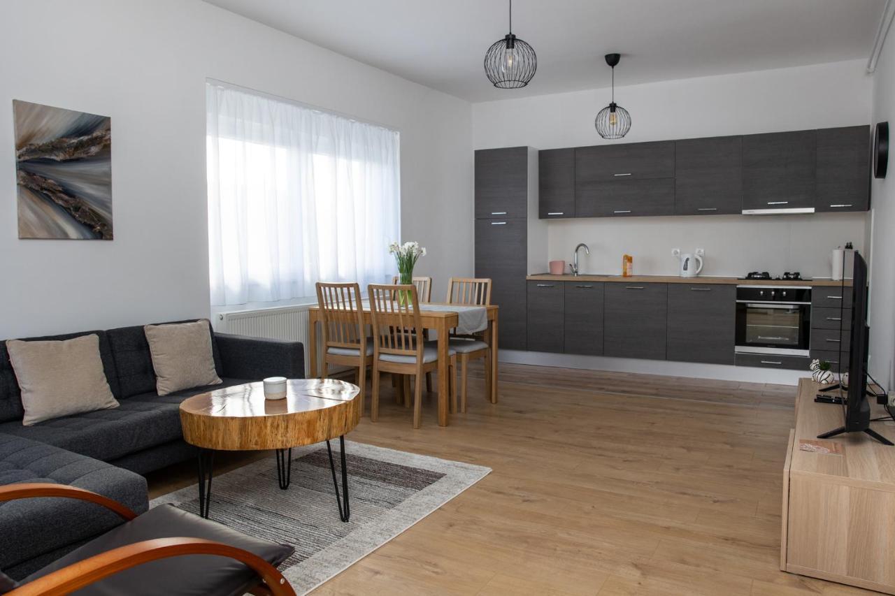 Apartman Ena Bjelovar Bagian luar foto